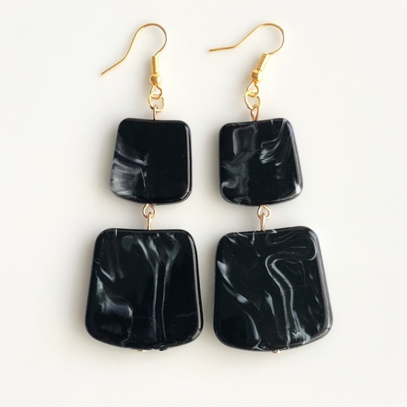NEW "Temple" Acrylic Square Earrings (black) - Picture 1 of 8